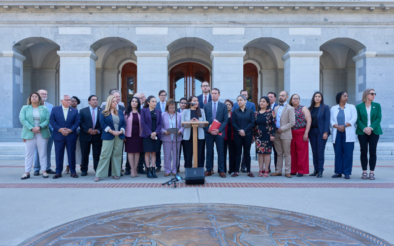Sen Limón at press conference
