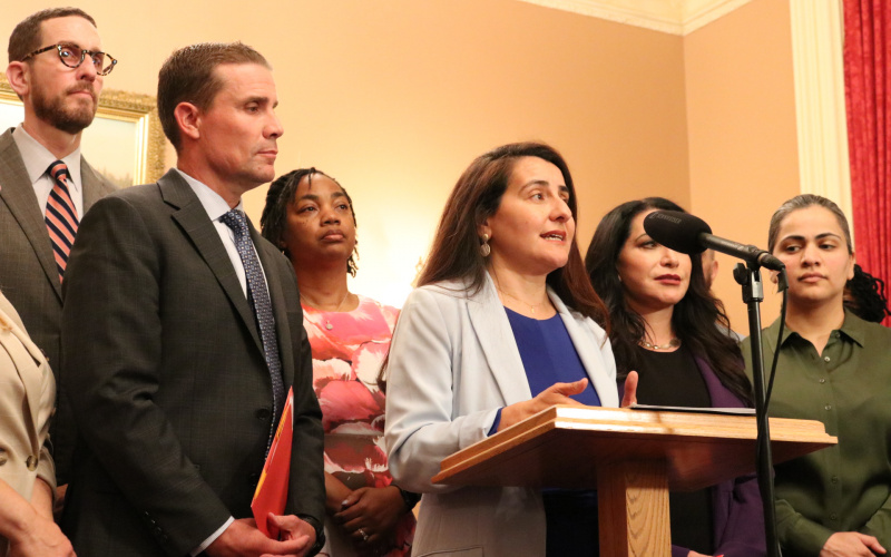 Sen Limón at press conference